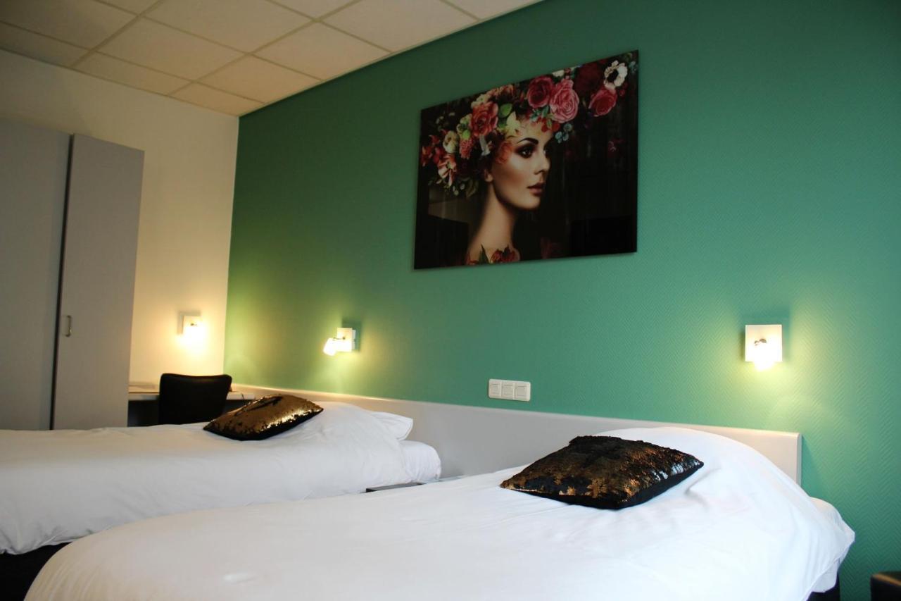 Hotel Restaurant De Jonge Heertjes Άαλσμιρ Εξωτερικό φωτογραφία